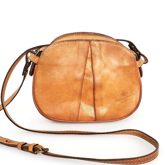 Patricia Nash Handbags - Patricia Nash Leather Crossbody Purse